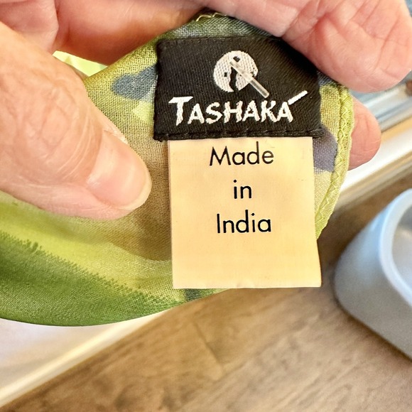 Tashaka‎ Beach Wrap Swim Suit Cover-up Sarong Scarf Green Floral 40" X 70" - Picture 6 of 9